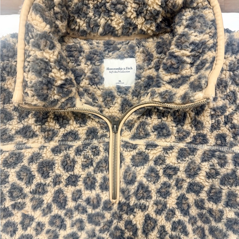 Abercrombie & Fitch Leopard Print Fleece Hoodie - Tan and Black - Picture 3 of 3